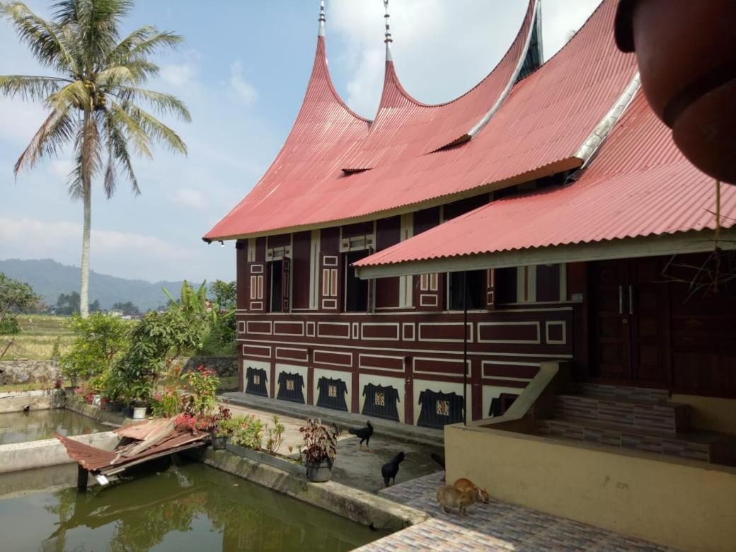 Вилла Rumah Gadang Simarasok Baso Экстерьер фото