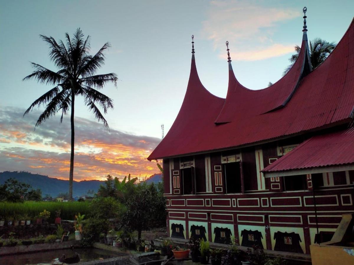 Вилла Rumah Gadang Simarasok Baso Экстерьер фото